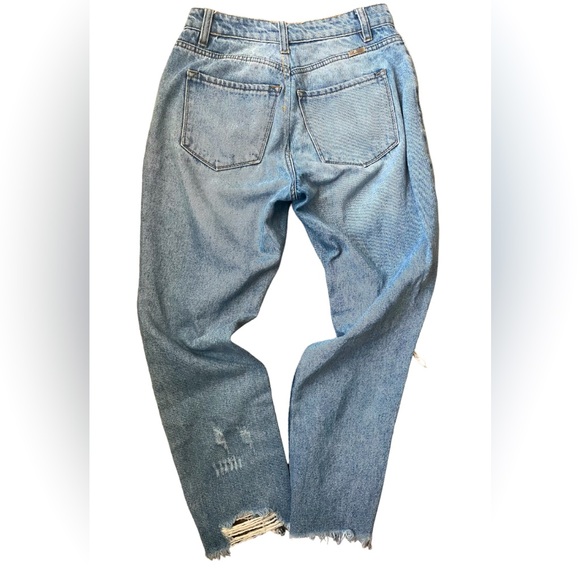 Kancan Womens Frayed Hem Busted Knee Distressed Jean Size 5/26 Style KC5161M - Picture 2 of 6